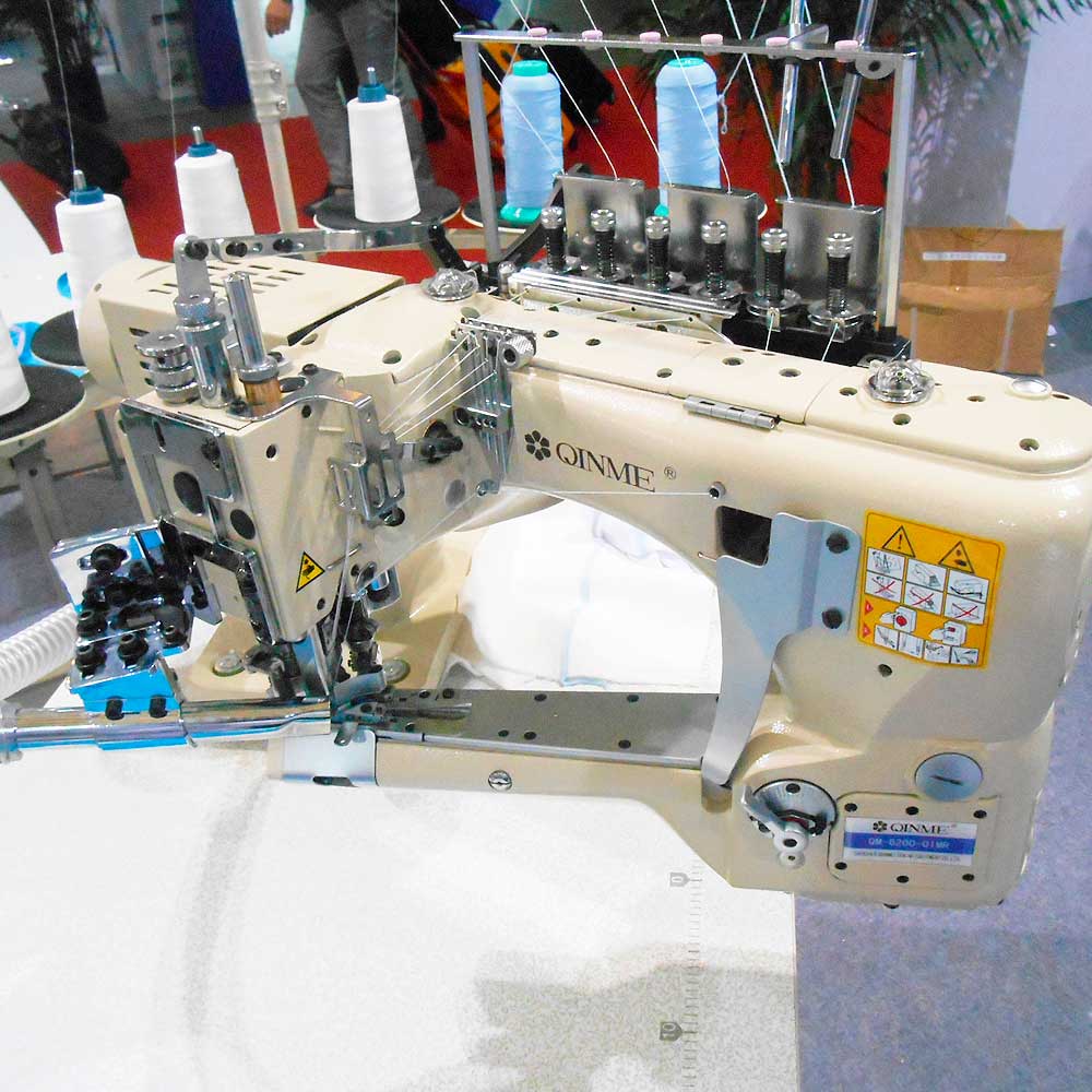 flatseamer sewing machine
